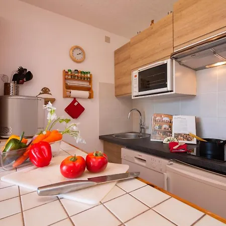 Sainte-foy-l'argentiere Sleeps 6 Appartamento