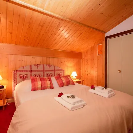 Sainte-foy-l'argentiere Sleeps 6 Appartamento *