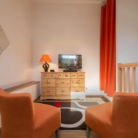 Sainte-foy-l'argentiere Sleeps 6 Chamonix